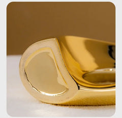 DecorBites™ Golden Flower Vase - Home Decor Accessory